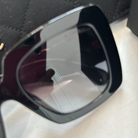 Chanel Sunglasses -  Black with large CC leather on handle.  🔥No scathes on lens - Picture 5 of 5